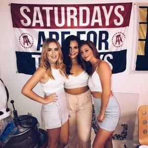 Meet your Posher, Rachel